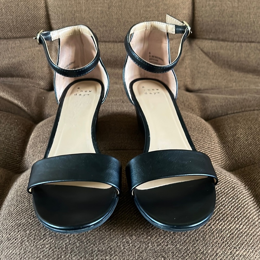 Black ankle strap wedged sandal